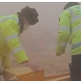 声动中国｜风雪归途中 我们做你熠熠的光