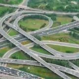 公路、铁路、港口等“攥指成拳”保畅通 流动的中国涌动生机活力