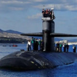 罕见一幕:美俄核潜艇同时现身古巴