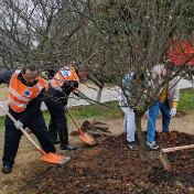 工会驿站·长沙市雨花区沙湾公园站携手户外工作者共植青绿护家园