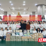 情系母校，书香传承  —— 医专原益阳卫校护士 66 班回母校捐书活动