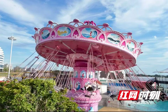 旋转飞椅.marked.jpg
