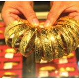 金价再创历史新高 现货黄金突破4200美元/盎司,矿业企业加码黄金业务