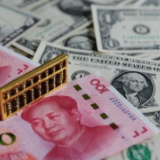 更好“用”更能“投”　人民币国际化驶入“快车道”