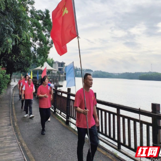 防汛一线｜“民间力量” 活跃在益阳高新区的志愿队伍身影