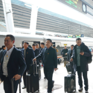 刚刚！在湘全国人大代表抵达北京
