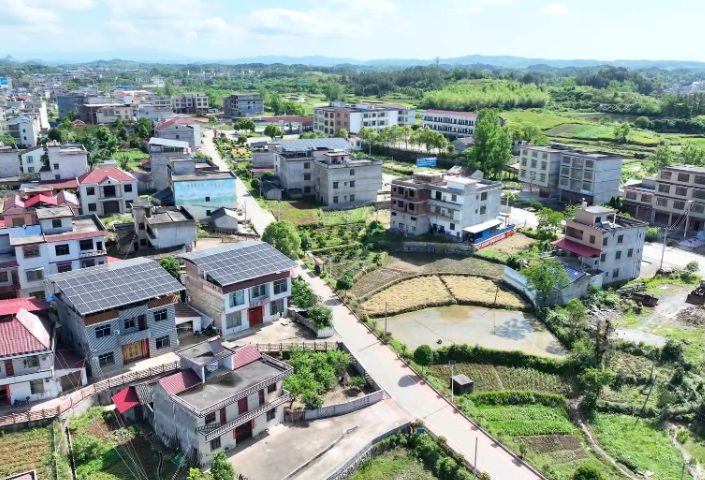 湖南洞口县盘活“方寸闲地”扮靓“美丽庭院”