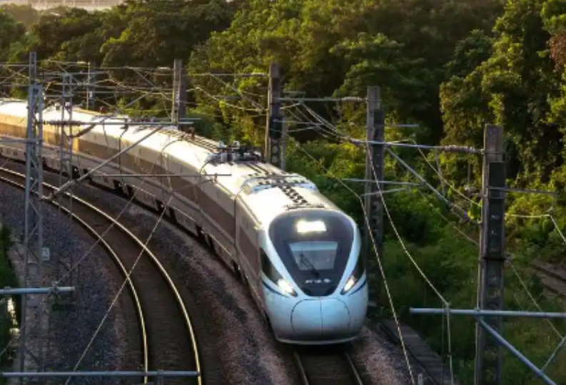 受暴雨影响，5月7日至8日途经湖南的部分列车将停运