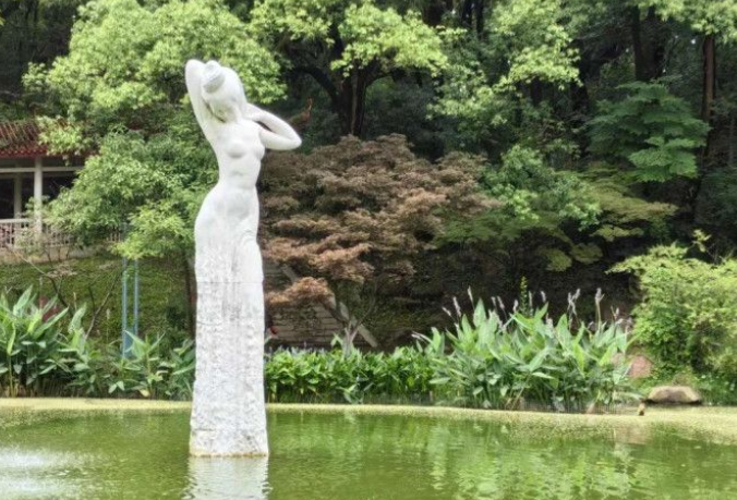“芙蓉女”“夏”日归来！湖南烈士公园两座标志性雕塑养护工程完工