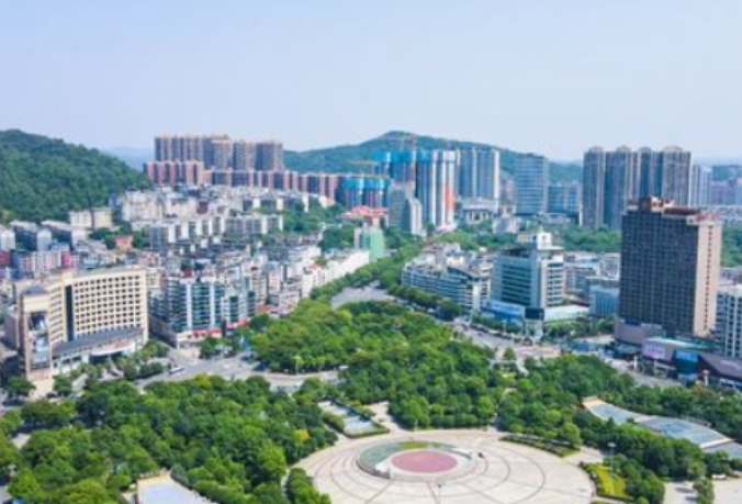 全国近5000名大学生报名参加“免票游郴州、背包来创业”活动