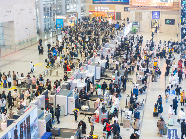 跨年游热度攀升，长沙南站增开49趟列车，预计发送旅客128万人次