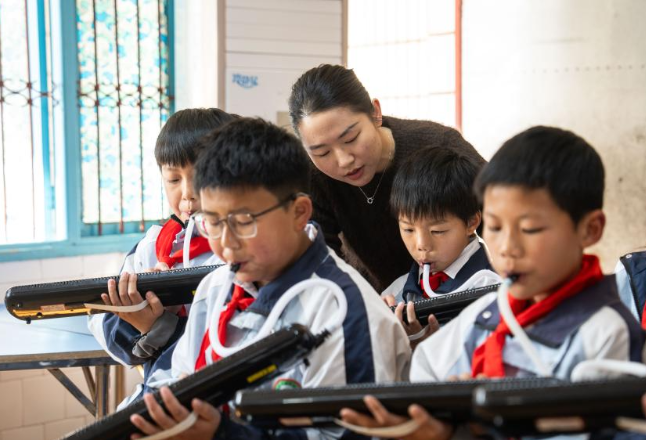 湖南南县：“一琴多器”教学助力提升乡村小学生音乐素养
