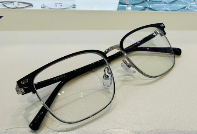 查出近视后早早戴眼镜，会让度数不断加深？