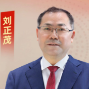 这股韧劲真难得②丨刘正茂：从“跟跑”到“并跑”，以钢铁意志筑就玻璃产业突围之路