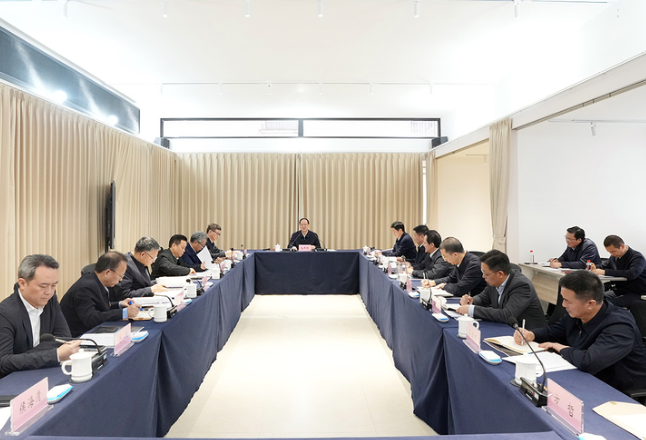 毛伟明调研建设中的湘江创新馆