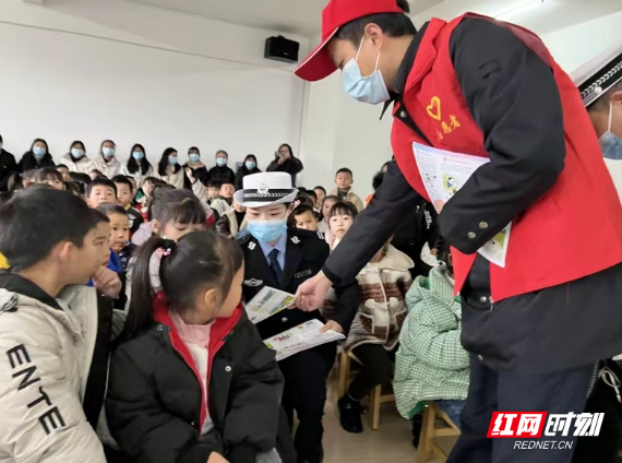 汝城县：精心护航上学路  齐心协力保畅安