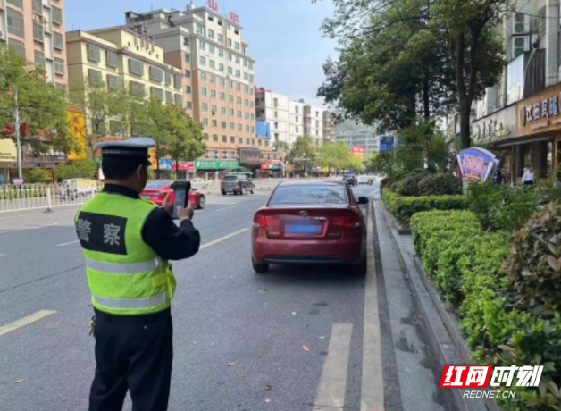 桂阳：违停整治在持续 停车不容你“任性”
