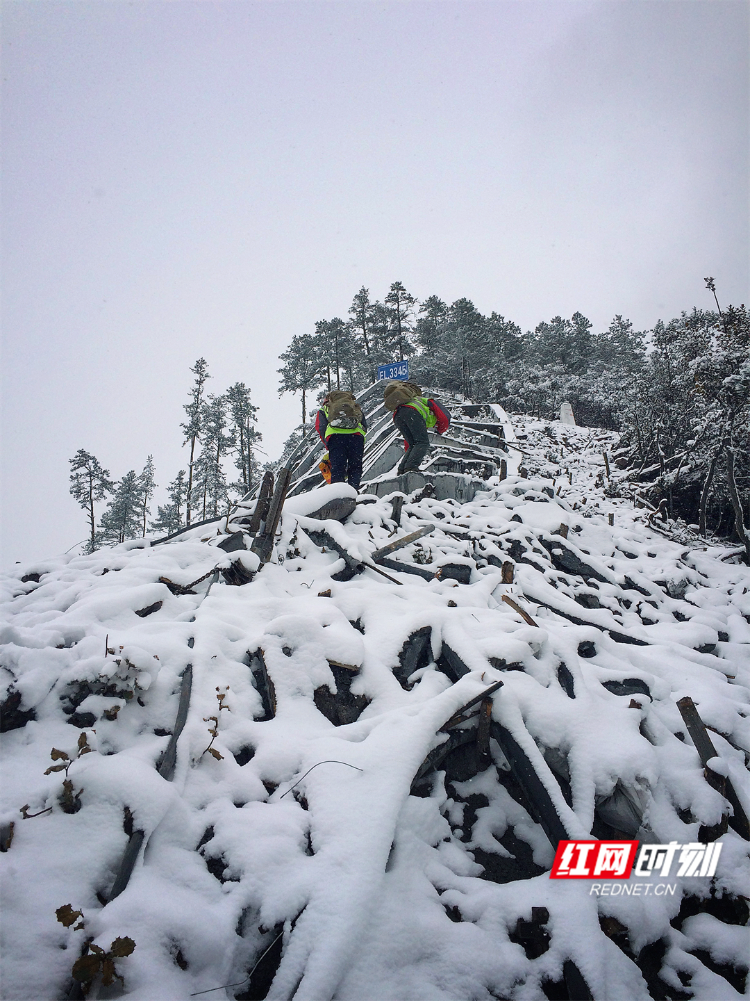 两河口水电站安全监测攀登雪山.png 两河口水电站安全监测攀登雪山.png