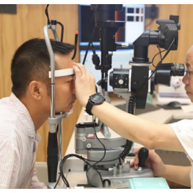 男子被鱼竿伤眼险失明 这家医院的急症救治平台为其挽救光明