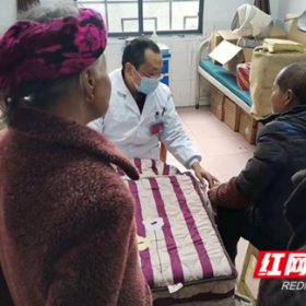 送医送到“家门口” 张家界桑植县开展义诊活动