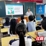 郴州：北湖区全民营养周和预防野生蘑菇中毒科普宣传进校园