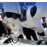 哇！中国丨满屏科幻感！海外网友震惊：中国人已经生活在2050年？