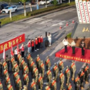 岳阳平江:“兵王”送2025年下半年新兵参军入伍