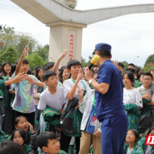 汝城玉潭学校举行秋季消防应急疏散演练