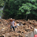 暴雨中的逆行者｜曾垚：261位村民，我放心不下！