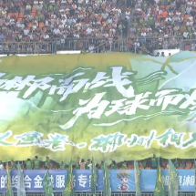 湘超郴州赛区:草坪“术后修复”精细护航,守护绿茵赛场激情