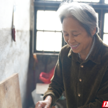 嘉禾好人 | 彭玉兰:青丝变白发,三十余载守护特殊家庭