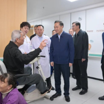 用心用情做好老龄和养老服务工作 让老年人更好共享改革发展成果