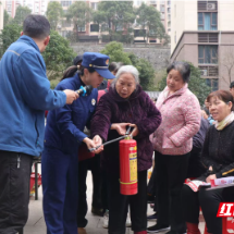 桂阳县消防救援大队:消防“家访”送平安  社区“课堂”筑防线
