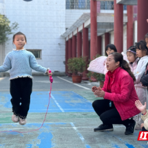 资兴胡柳萍:以体润心28载 守护童心向朝阳