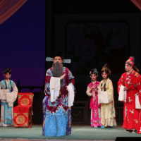 资兴市:花鼓新苗毕业献艺