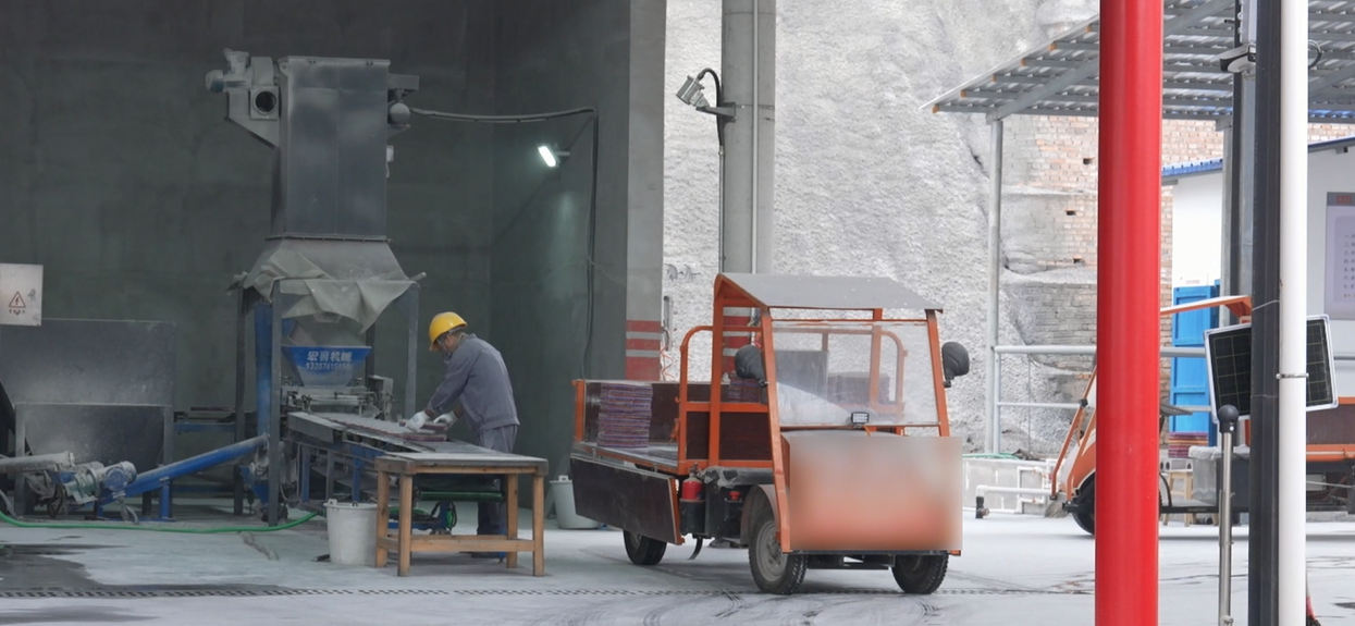 微信图片_2025-12-17_115732_165.png 微信图片_2025-12-17_115732_165.png