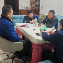 临武人大：机关党员服务社区受好评