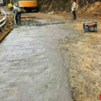 桂东： 路面再硬化 干群心更齐