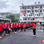 湘南中学600名学子走进郴州创显基地开启劳动实践活动