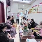 邮储银行临武县支行举办“艾草养生锤手工制作暨金融知识普及”活动