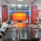 郴州市新华书店向郴州市第五中学捐赠体育中考专用器材