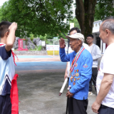 百岁抗战老兵进校园：铭记抗战历史 传承民族精神
