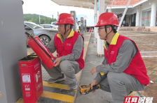 国网桂阳县供电公司：蔚来换电注动能 端午返程无焦虑