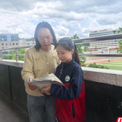 初心如故育桃李 跨界耕耘守花开