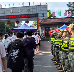 “迷彩绿”暖心护考！
