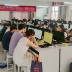 临武：“一户一产业工人”人工智能训练师培训班开班