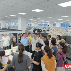 嘉禾塘村镇：“送岗进村”架起就业“连心桥”