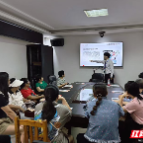 长沙银行郴州分行：书香进社区守护钱袋子