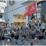 郴州少年迷彩蜕变！2025创显立德军事成长夏令营书写青春成长答卷