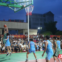 宜章县笆篱镇：“村BA”激情开赛 点燃乡村活力